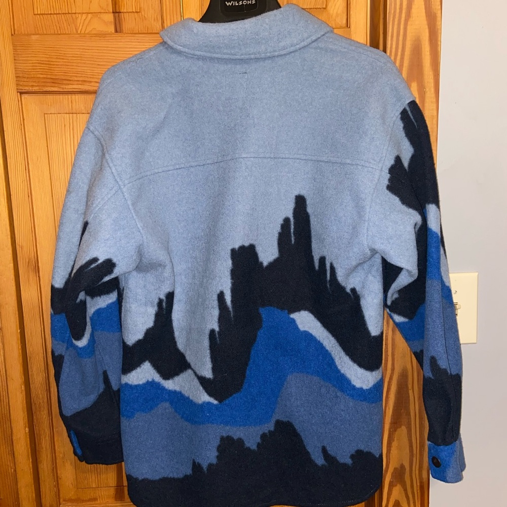 Blue Button down jacket - Picture 2 of 2